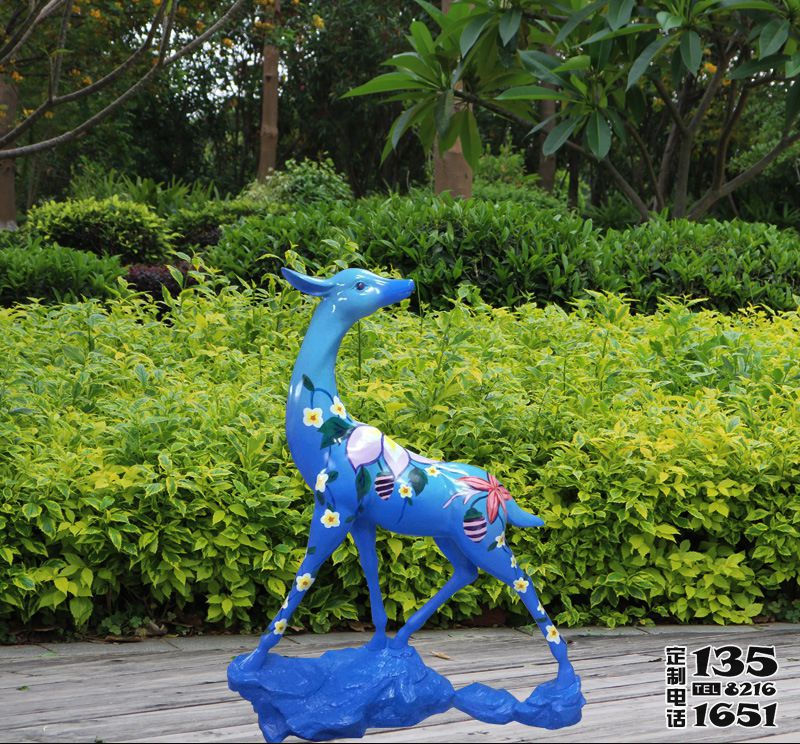公園景區玻璃鋼藍色彩繪鹿雕塑 公園景區玻璃鋼藍色彩繪鹿雕塑